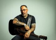 Aaron Lewis