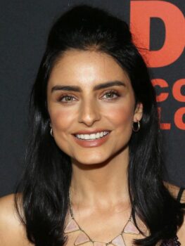Aislinn Derbez